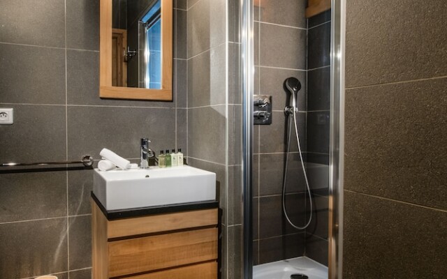 Aspen Lodge by Alpine resorts