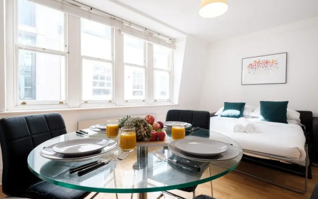 1BR with Balcony in the Heart of Holborn
