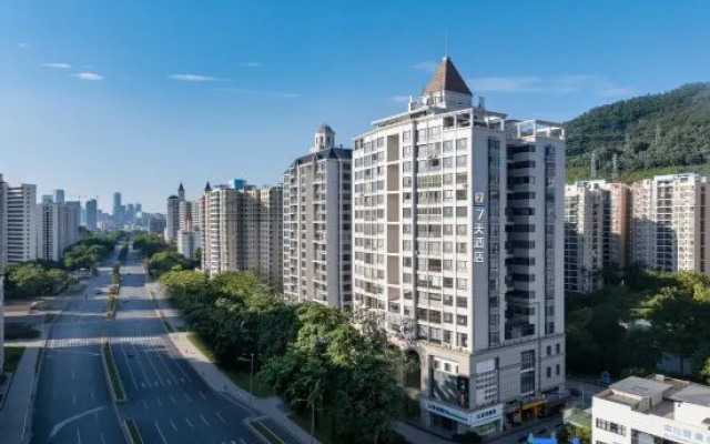 7 Days Inn Shenzhen Qiaochengfang Taoyuancun Metro Station Branch – Outside – Shenzhen