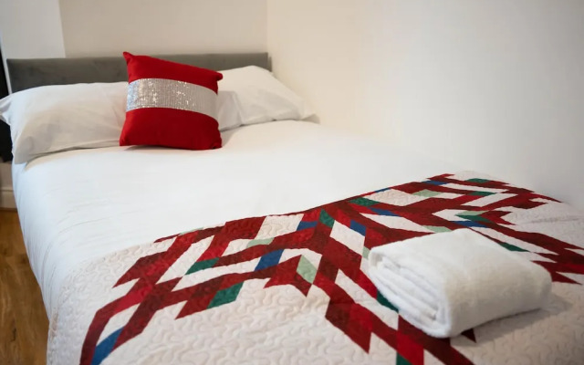 Carlton Residence Sleeps 6