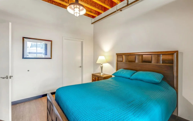 Tracyton Condo 202 in Bremerton