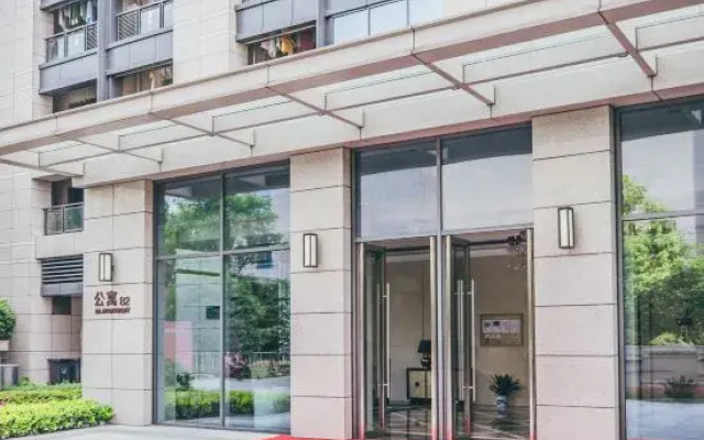 Carlos Service Apartment