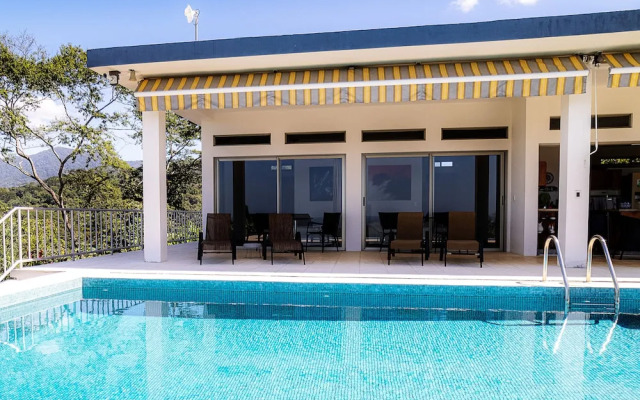 Casa Laureles
