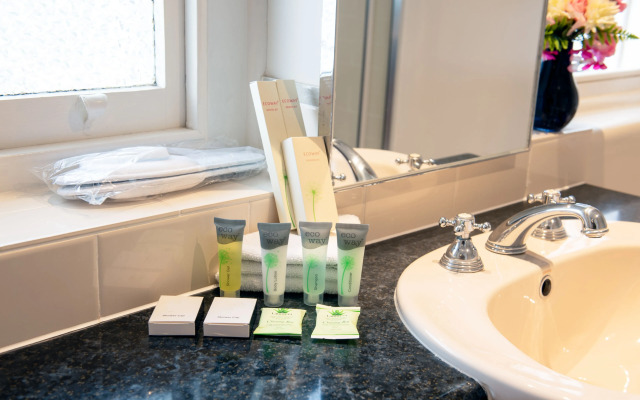 Linaker Art Deco Motel