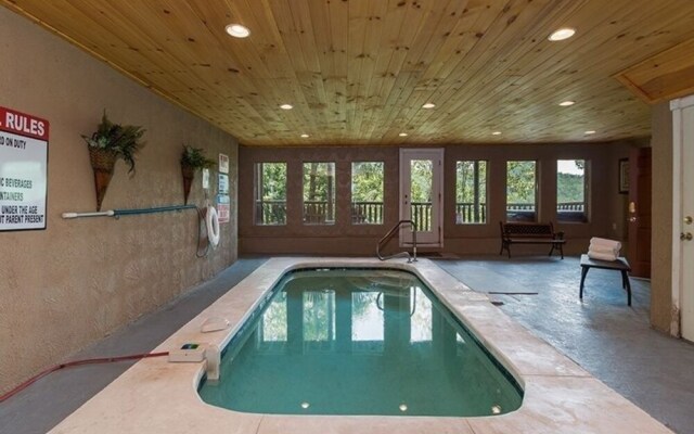 Splash Country 4 Bedrooms 4 Bathrooms Cabin