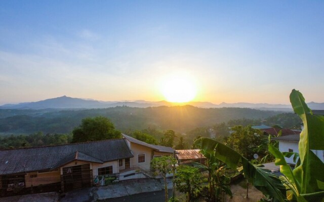 Romance Hills Hotel