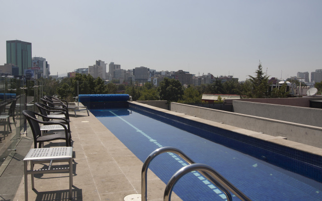Las Suites Campos Eliseos