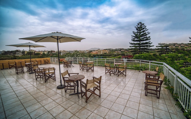 Roxani Hotel