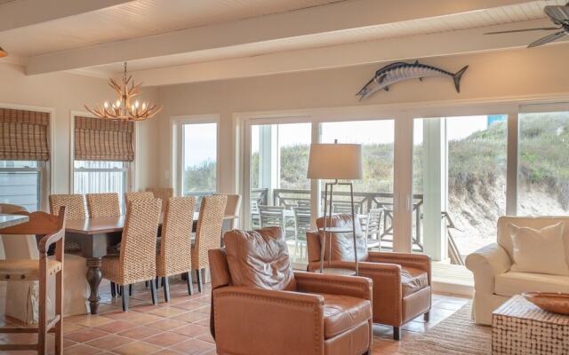 Salt and Horns - 4 Br Home