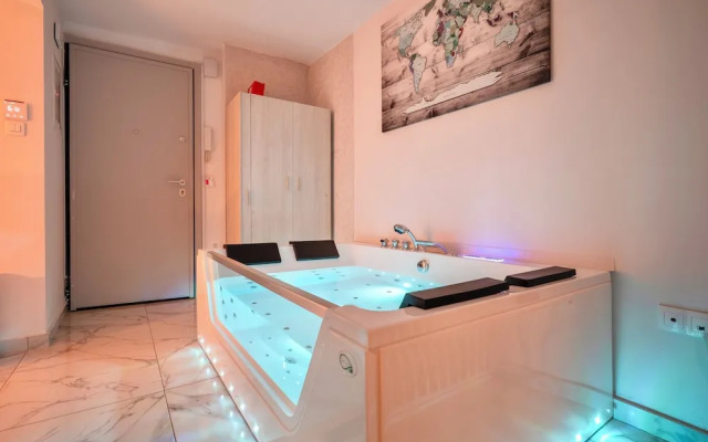 Premium Jacuzzi Suite at the City Center