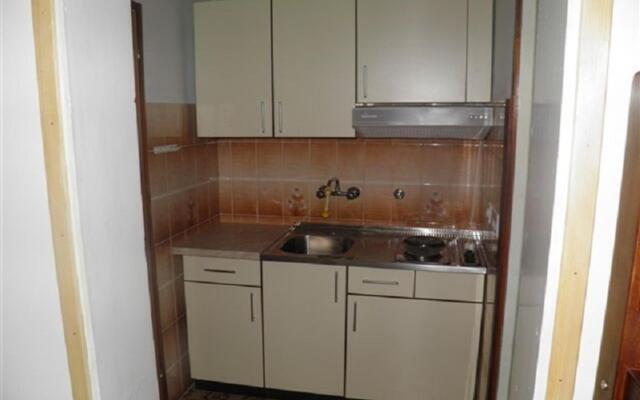 Vese - 200 m from beach - SA3(2+1)