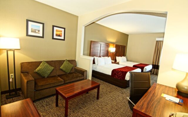 Comfort Suites