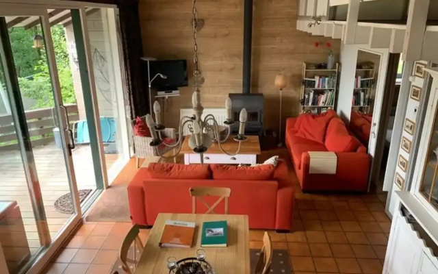 Bungalow With View Near Coo