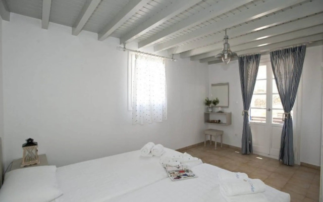Gryparis Club Apartments