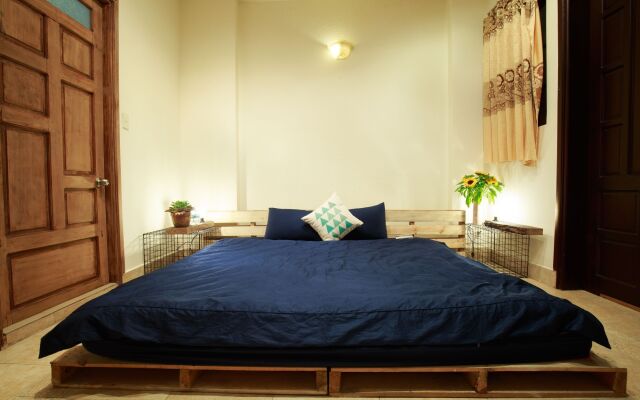 Leuleu Hostel
