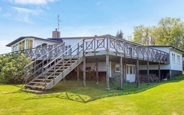 Scenic Holiday Home in Hovedstaden near Sea