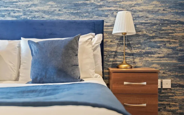 Sapphire Suite-citycentre-luxury-freeparking