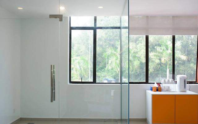 1 Orange Hotel Sungai Buloh