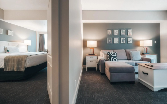 Summit Lodge Boutique Hotel
