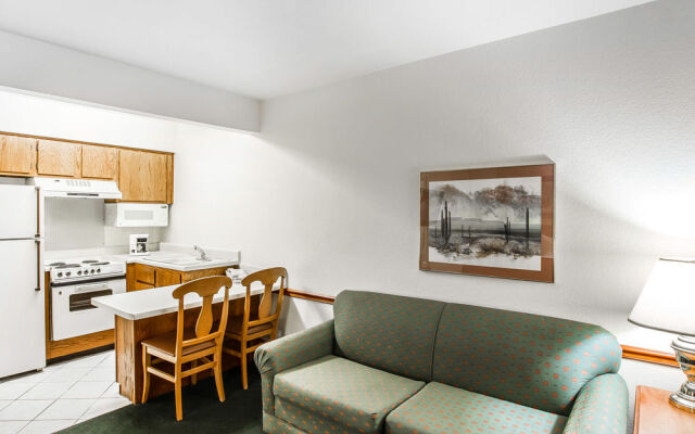 QUALITY INN &amp; SUITES MESA