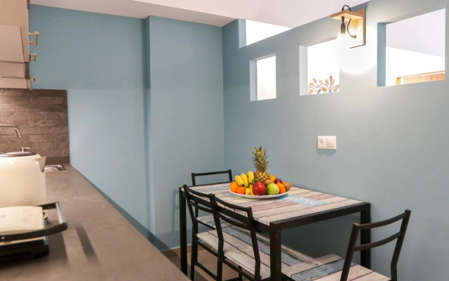 V36 Suites