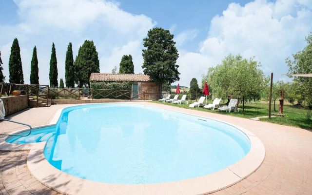 Appealing Apartment in Collesalvetti With Garden