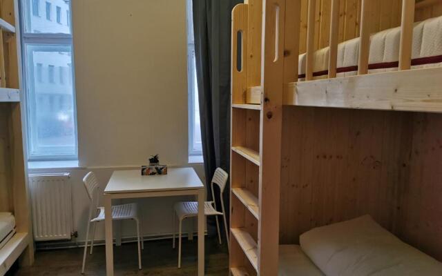 7brunnen Hostel & Guest House