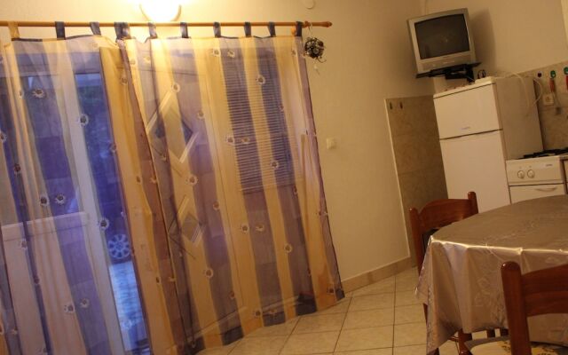 Apartmani Emilio Novalja