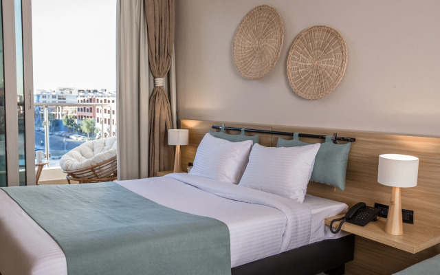 Redcon Suites
