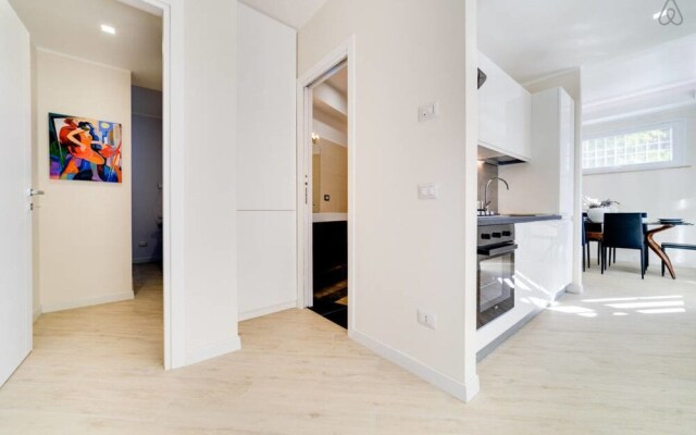 Luxury, Large Flat With Terrace on Vatican Walls