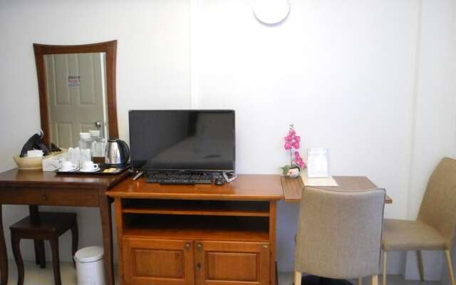 Bann Tawan Hostel Chiang Rai