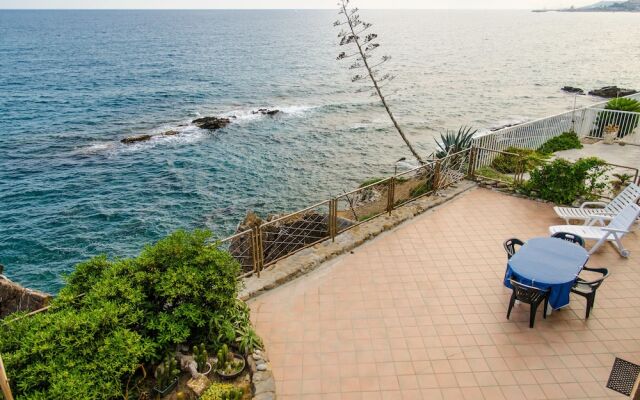 Dream Apartment by the sea