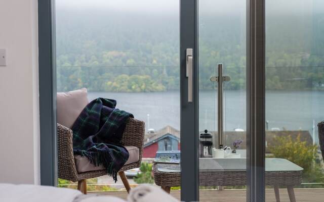 Taymouth Marina-1 Loch View
