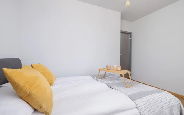 Family Katowice Apartment By Renters