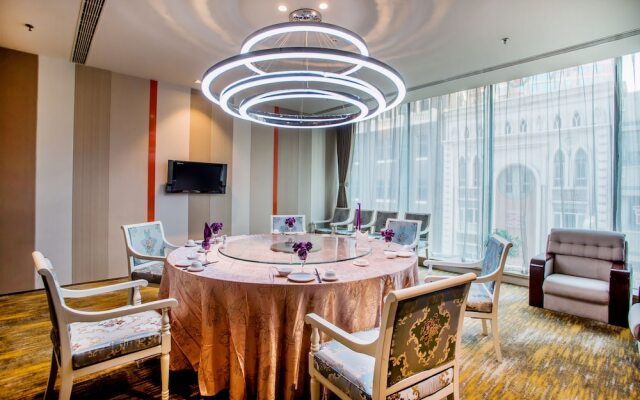 Holiday Inn Express Dalian City Centre, an IHG Hotel