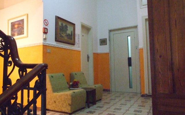 Hotel Midy