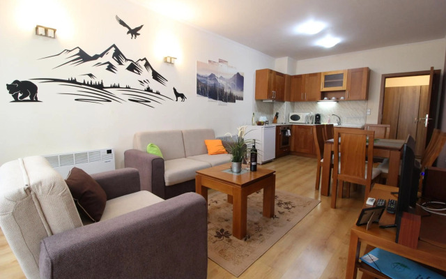 Pine Tree Apartment 2 - B7