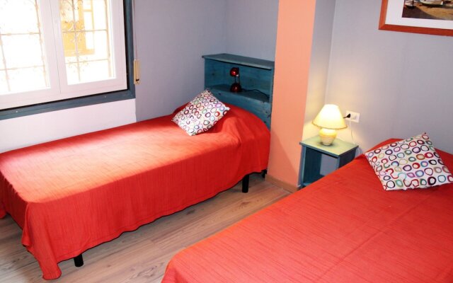 253-apartamento con Piscinas Comunitarias