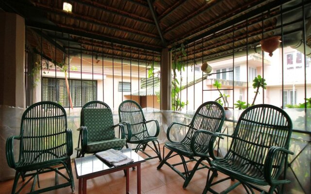 OYO 4303 Flora Home Stay