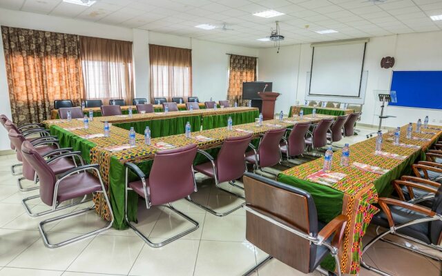 City Escape Hotel Airport