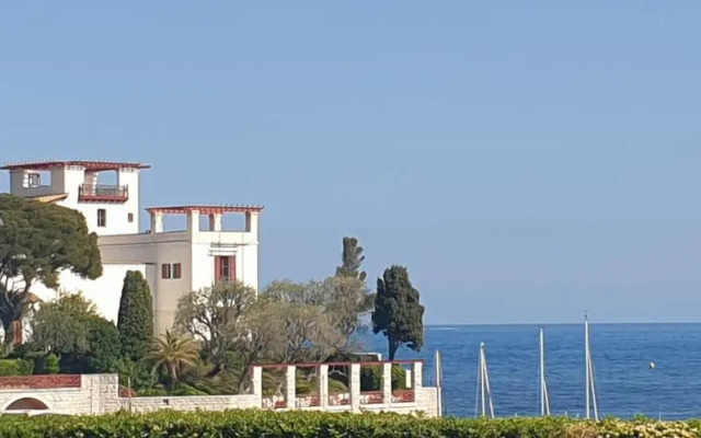 Studio climatisé à proximité des plages et des commerces