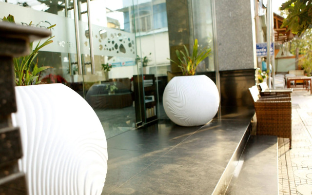 Starlet Hotel
