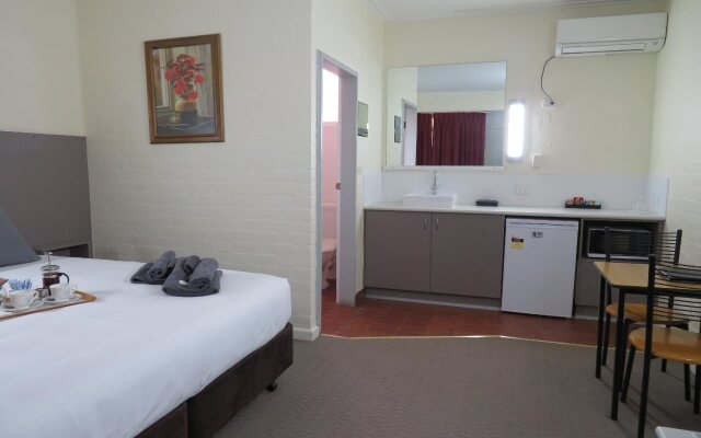 Bishops Lodge Narrandera