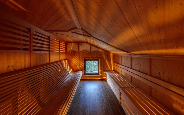 Montana Lodge & Spa, by R Collection Hotels