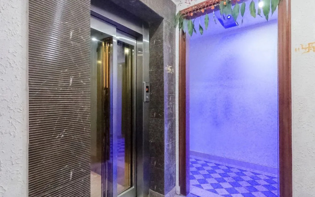 Under My Roof Luxury Apartment