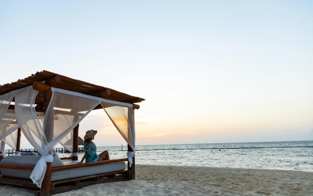 Margaritaville Island Reserve Riviera Cancún - A Karisma All-Inclusive Experience for All