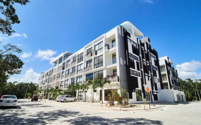PH 312 Two bedroom rooftop and private pool