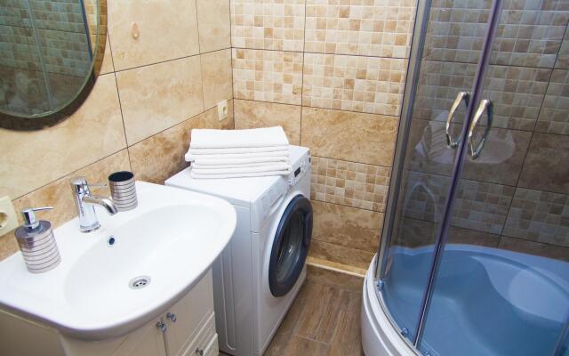 Ласточка на проезде Майский