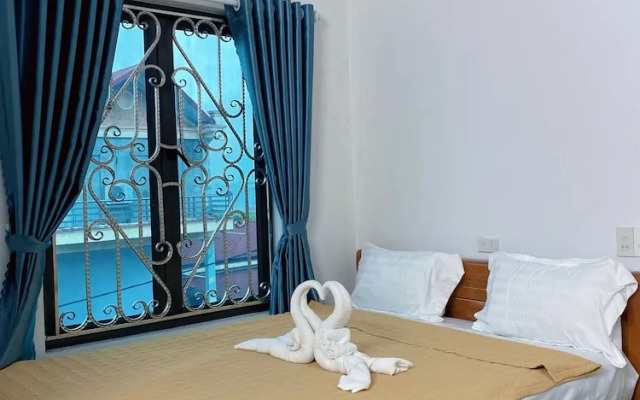 TamCoc Green field Hostel