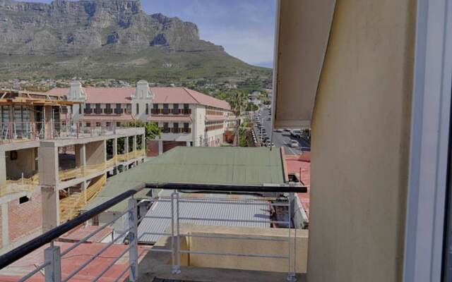 4 Bedroom Apartment With Views In Cape Town